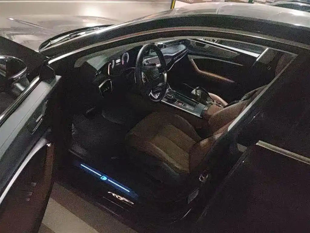 Audi A7L 2024 45 TFSI Luxury