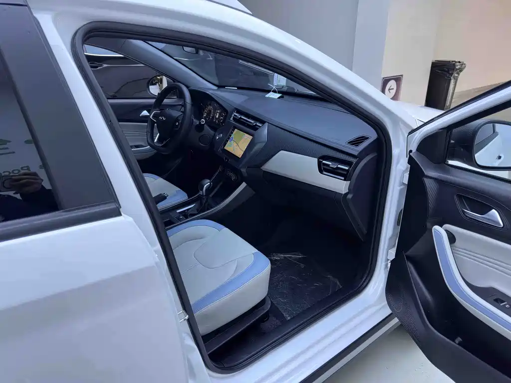 Ruihu 3x 2022 Plus 1.5L CVT Fashion Edition