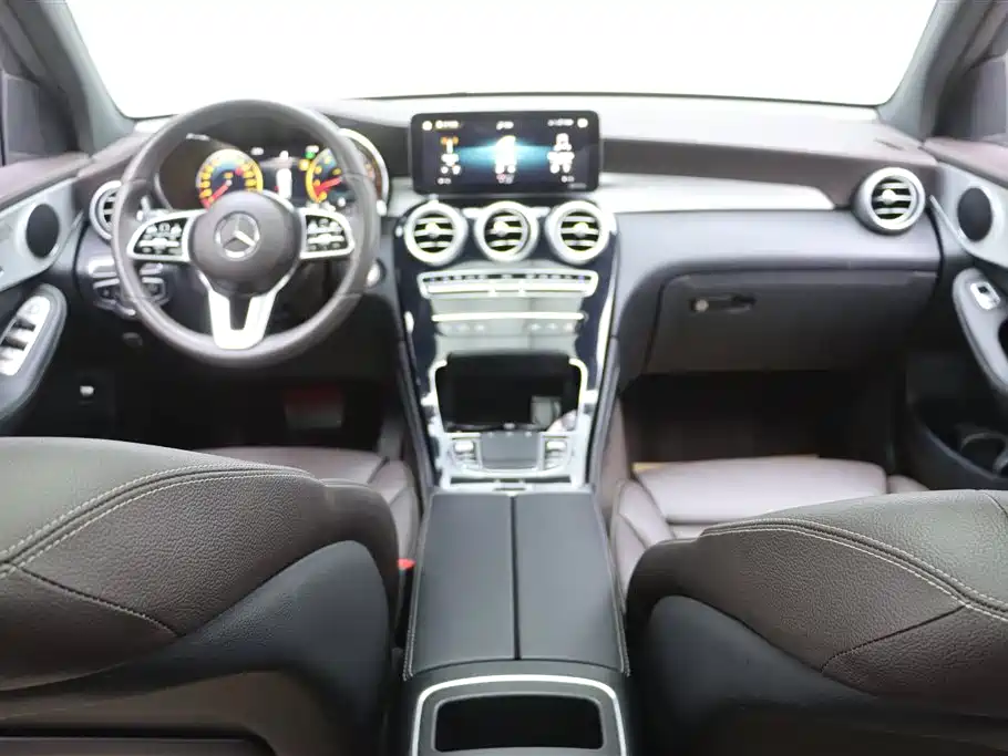 Mercedes-Benz GLC 2021 GLC 260 L 4MATIC Dynamic