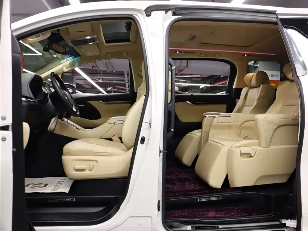 Alphard 2015 3.5L Luxury Edition