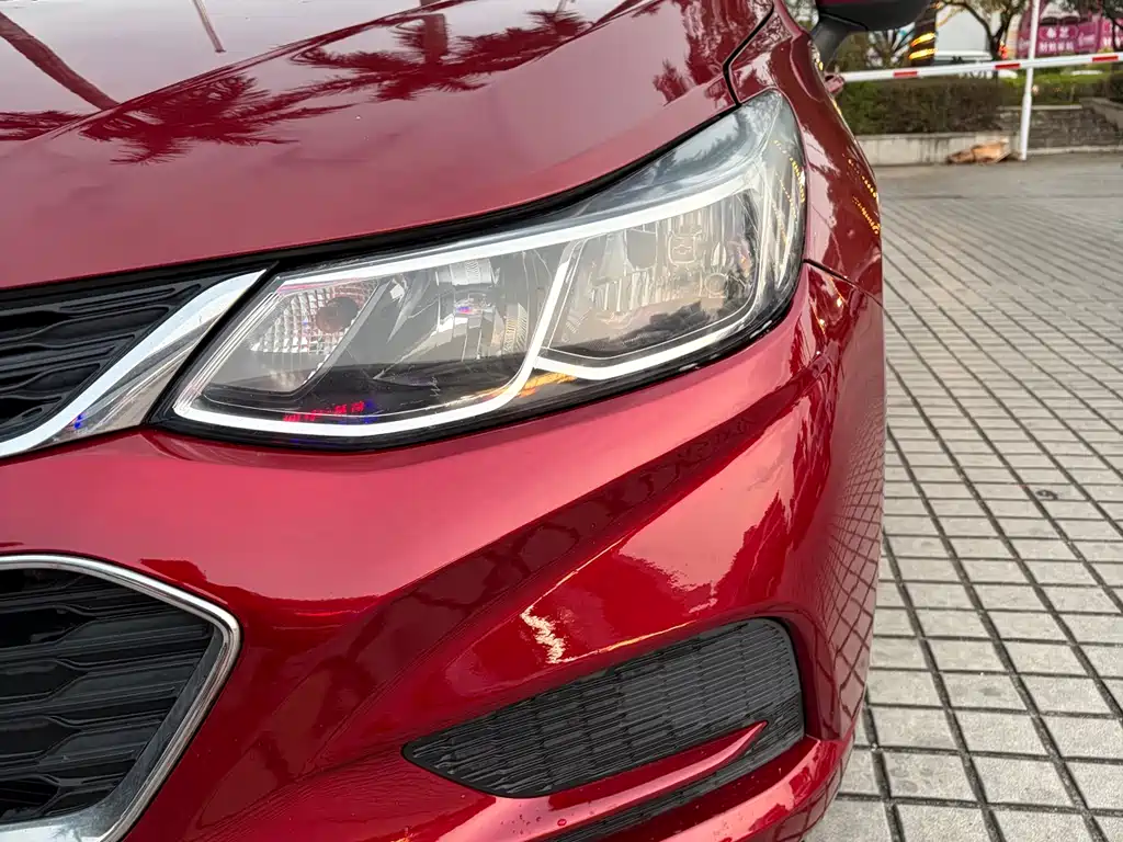 Chevrolet Cruze 2017 1.5L Automatic Pioneer Sunroof Edition