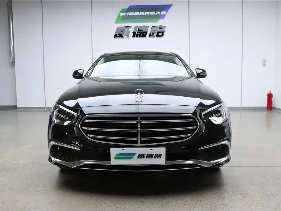 Mercedes-Benz E-Class 2023 Facelift E 260 L