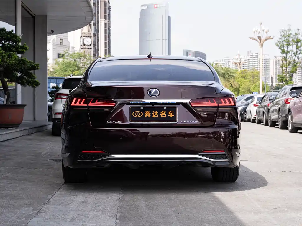 Lexus LS 2021 500h Luxury Edition