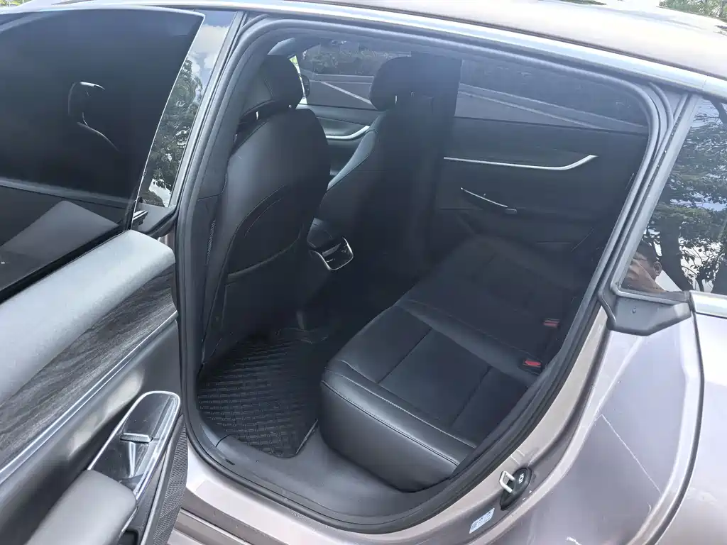 Changan Qiyuan A07 2025 Blue Whale EREV 140 Elite