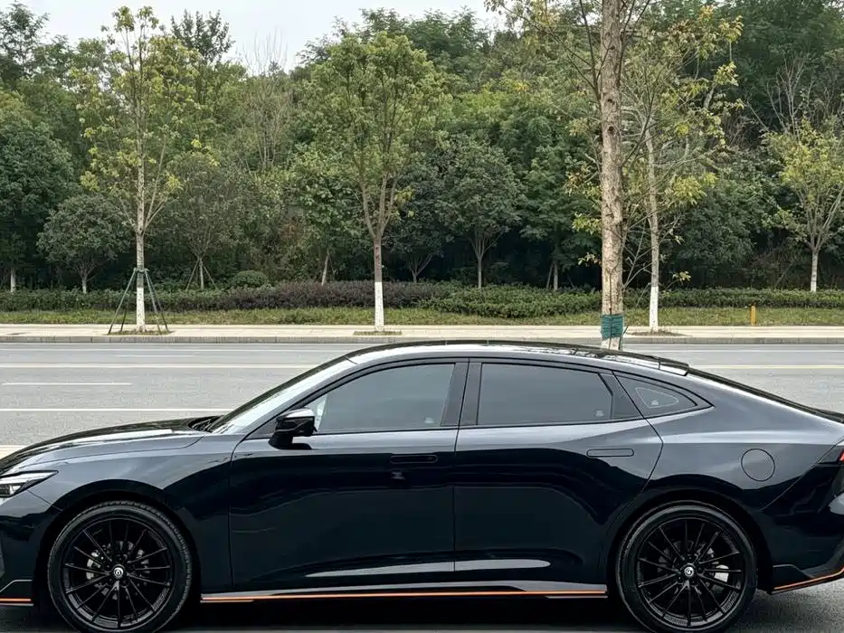 Changan UNI-V 2023 1.5T Sport Edition