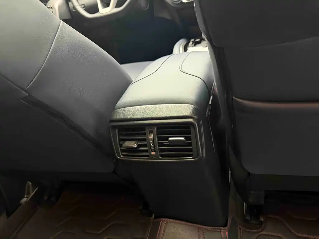 Nissan X-Trail 2025 Honor 2.0L FWD Leading Edition