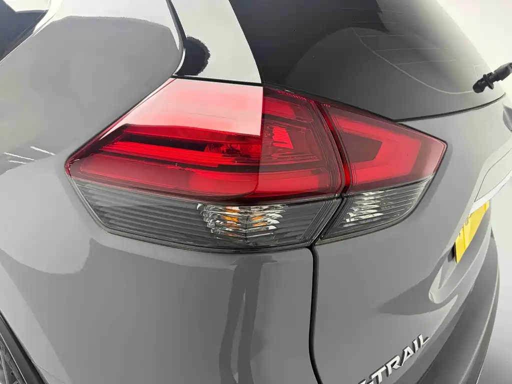 Nissan X-Trail 2025 Honor 2.0L FWD Leading Edition