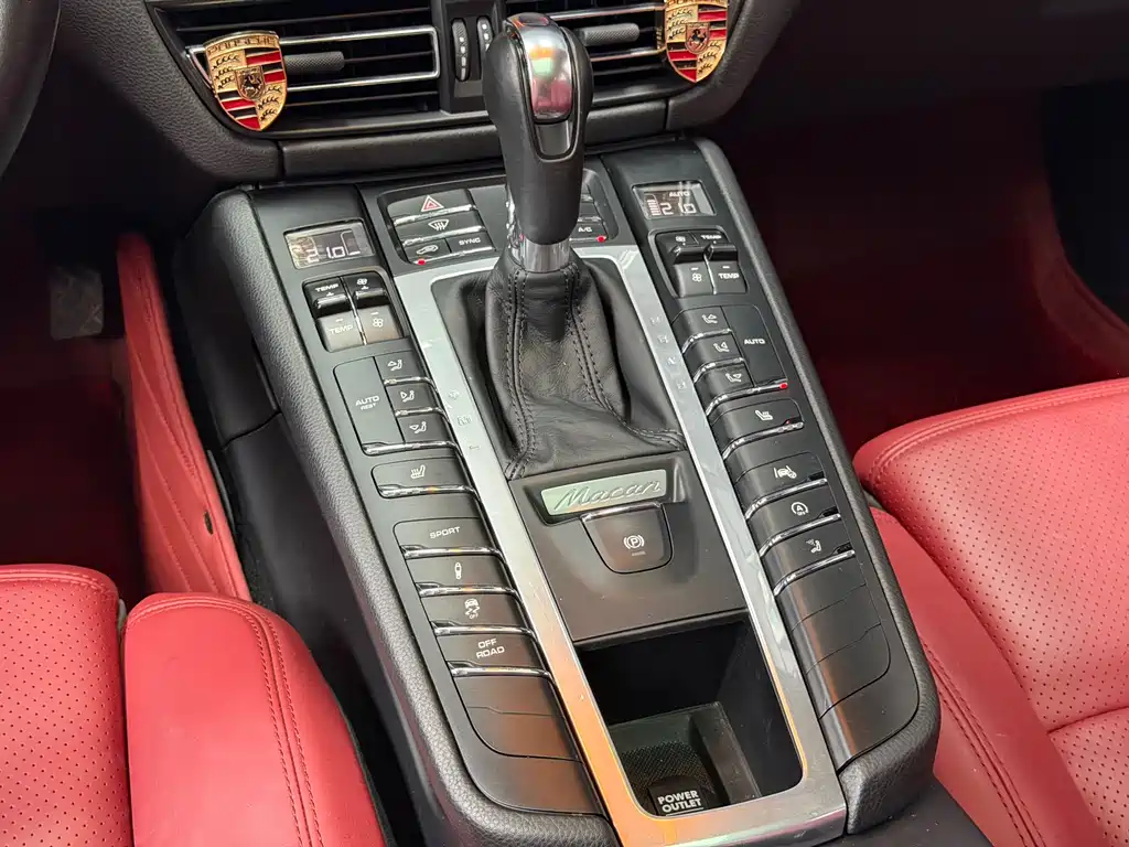 Porsche Macan 2.0T