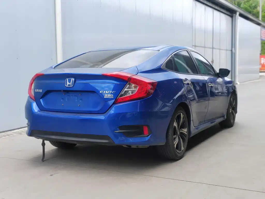 Honda Civic 2016 220TURBO CVT Prestige Edition