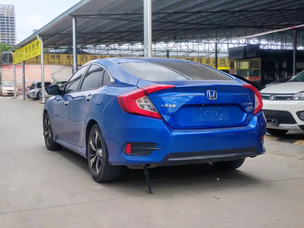 Honda Civic 2016 220TURBO CVT Prestige Edition