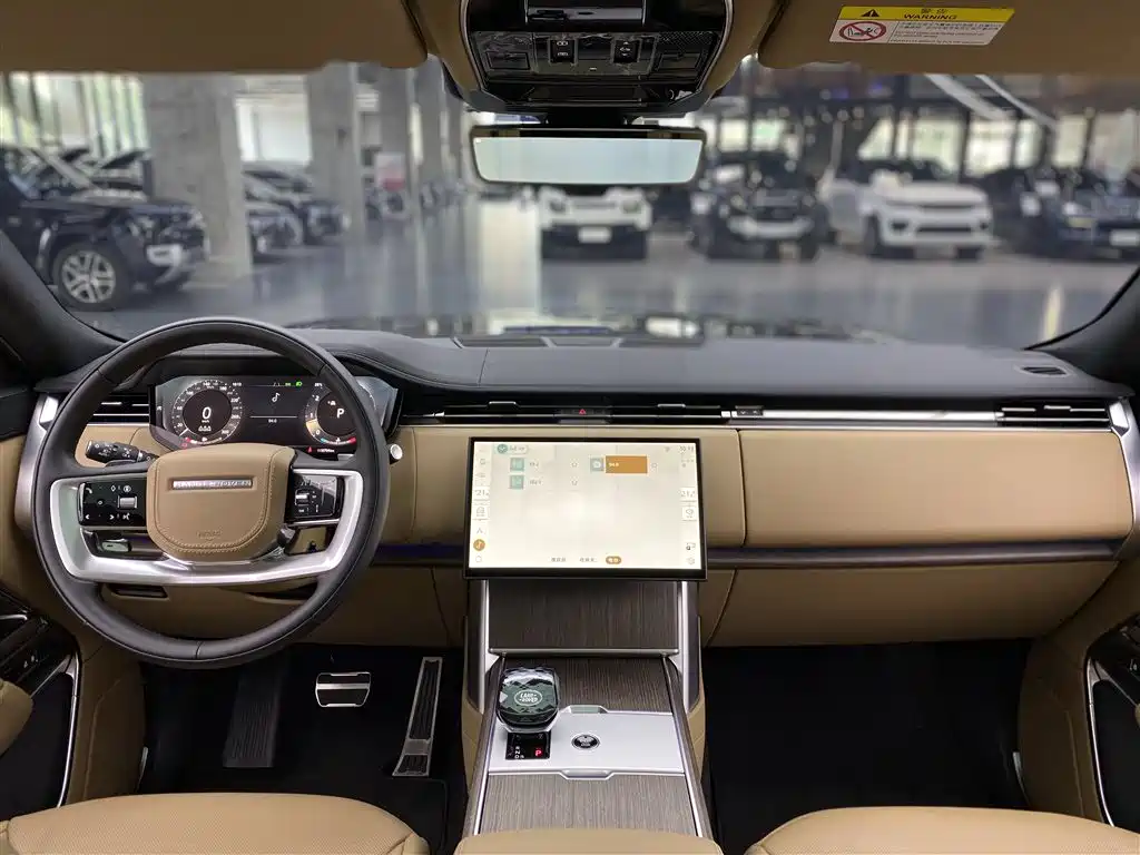 Range Rover 2025 3.0 L6 400PS Autobiography LWB