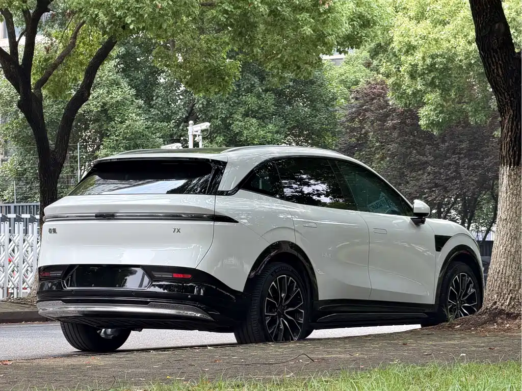 Zeekr 7X 2025 75kWh RWD Intelligent Driving Edition