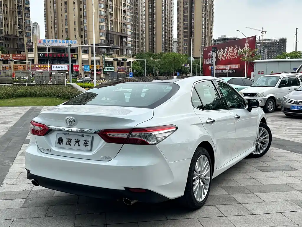 Camry 2019 2.5G Luxury Edition China VI