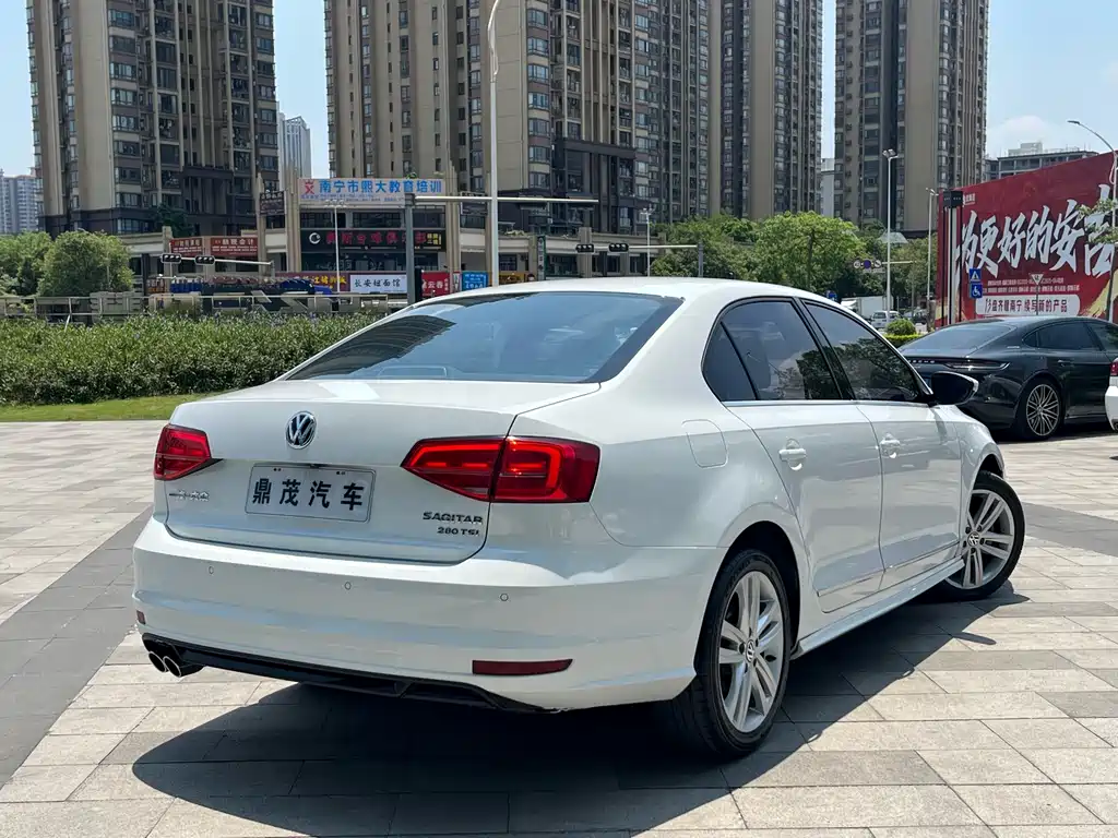 Sagitar 2018 280TSI DSG Yidong Edition