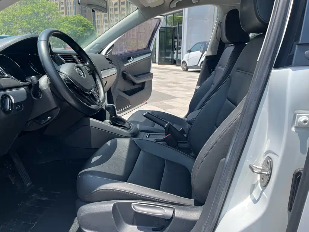 Sagitar 2018 280TSI DSG Yidong Edition