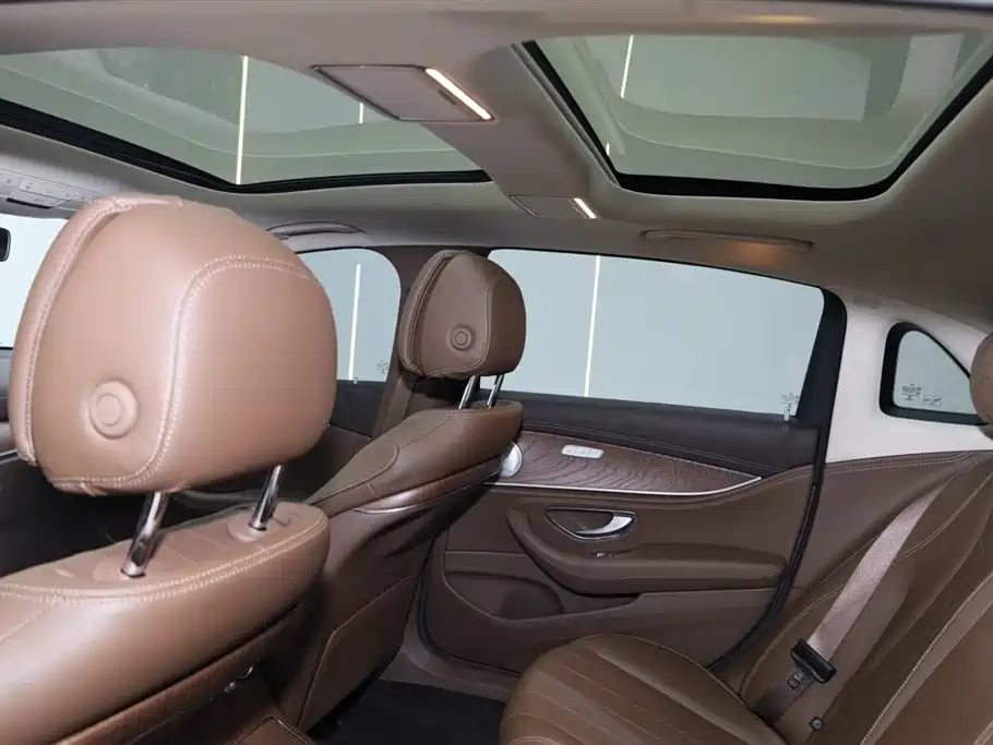 Mercedes-Benz E-Class 2022 Facelift III E 300 L Fashion Edition