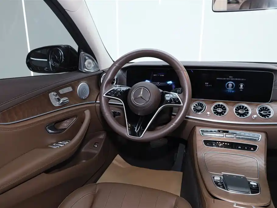 Mercedes-Benz E-Class 2022 Facelift III E 300 L Fashion Edition