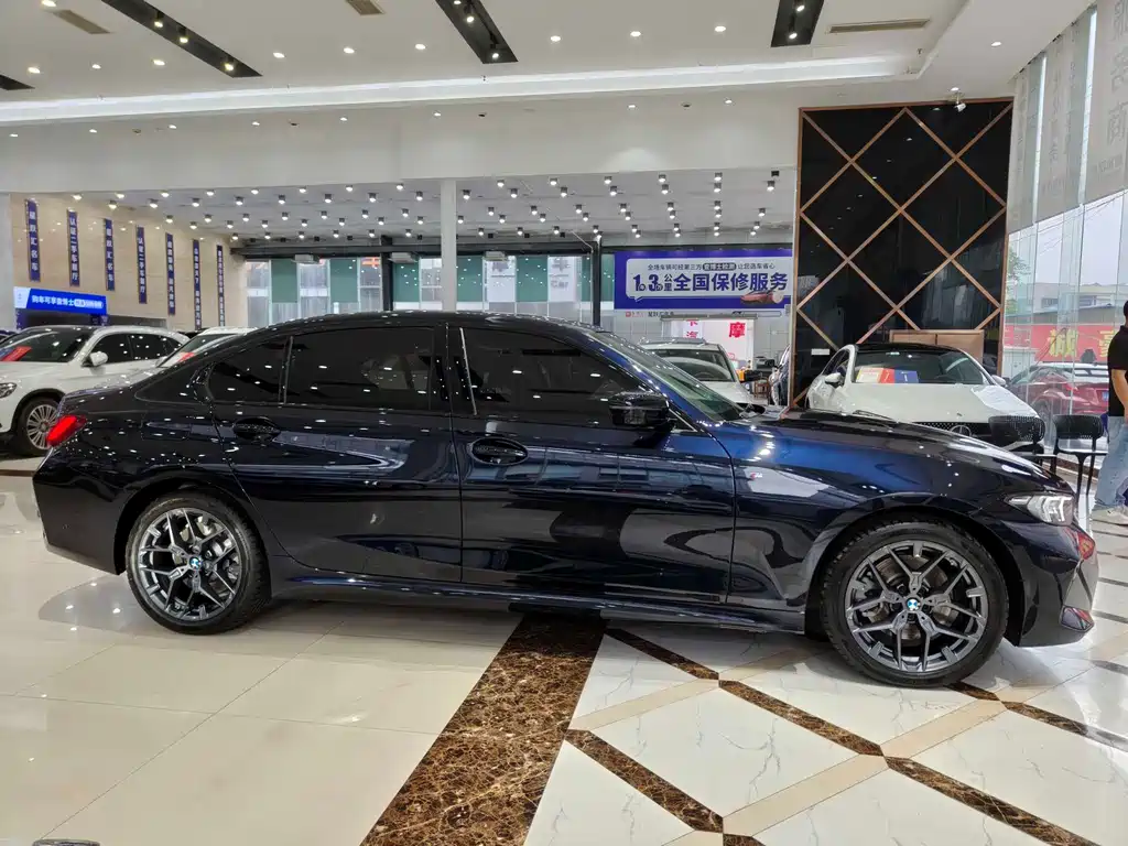 BMW 3 Series 2025 330Li M Sport Black Package