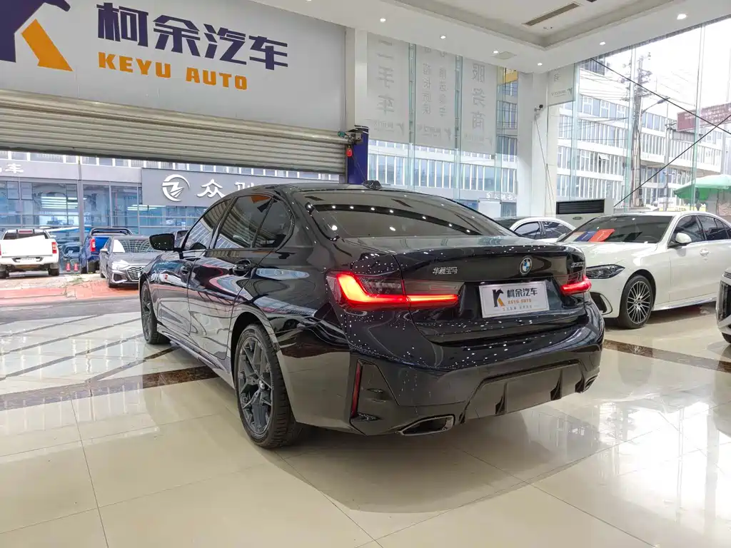 BMW 3 Series 2025 330Li M Sport Black Package