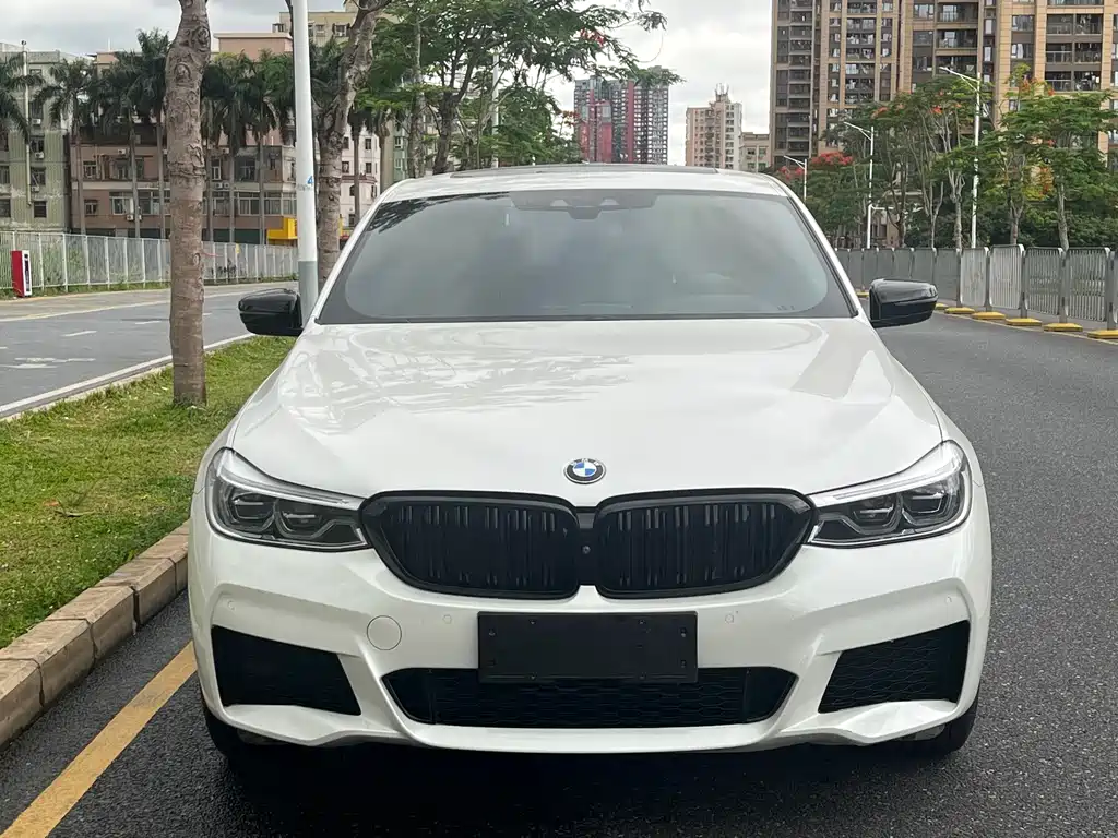 BMW 6 Series GT 2018 640i xDrive M Sport Package