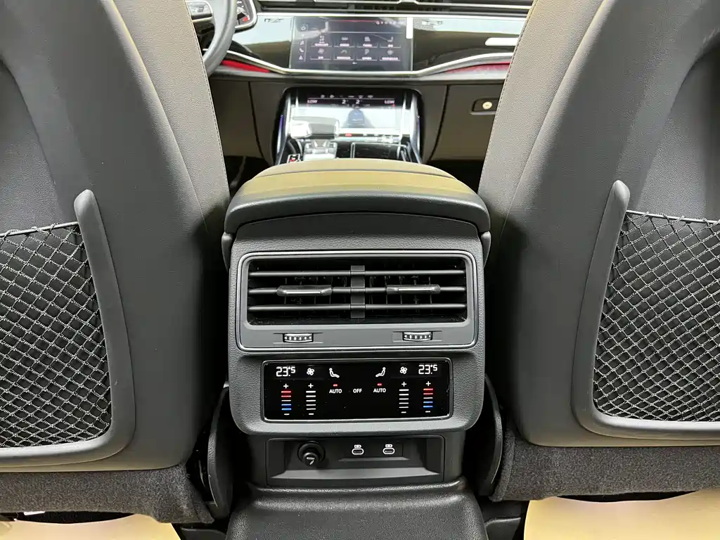 Audi Q8 2023 55 TFSI Luxury Dynamic Edition