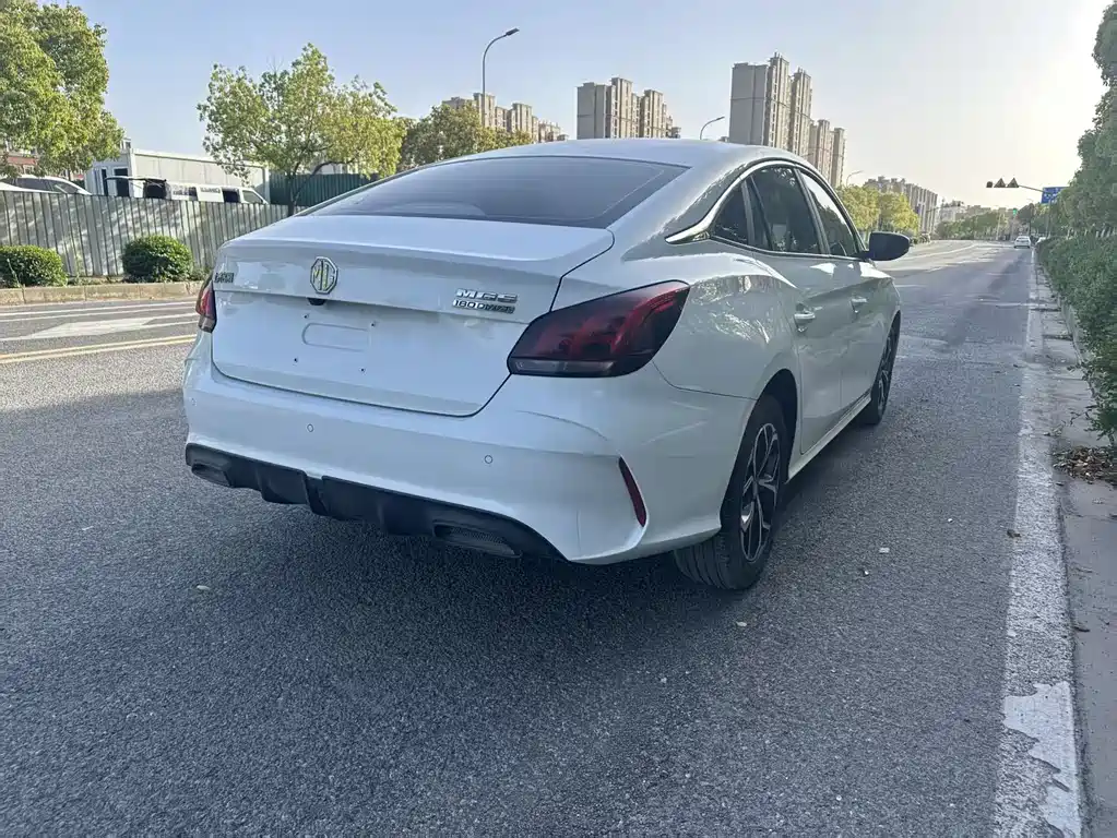 MG5 2021 180DVVT CVT Youth Fashion Edition