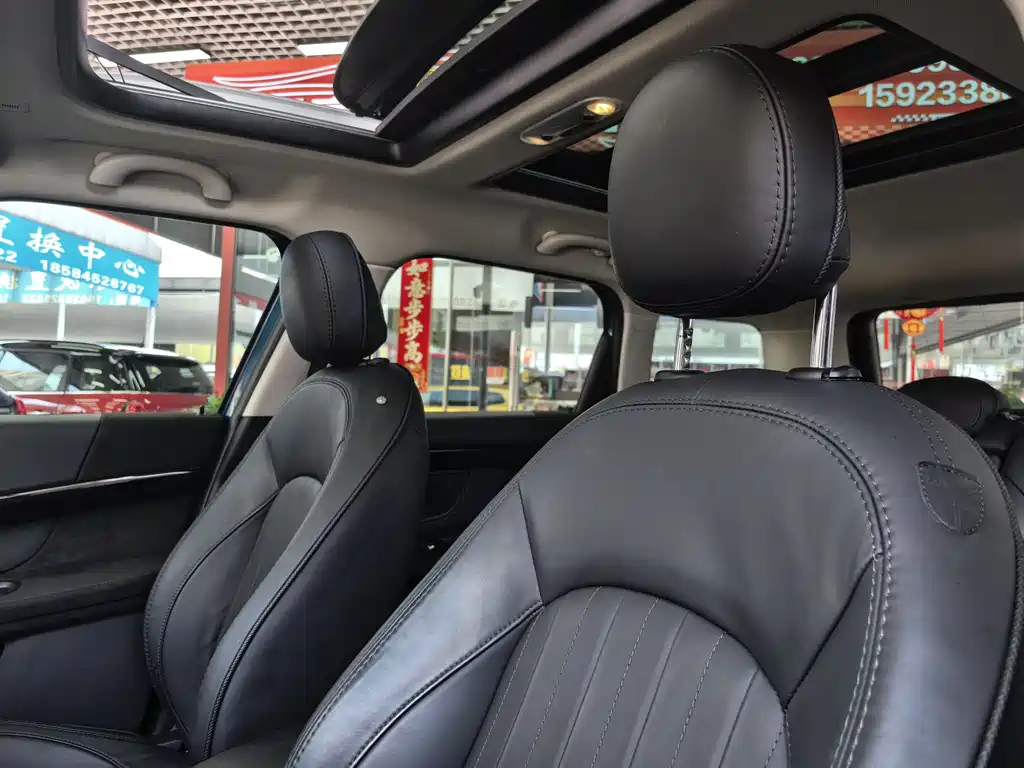 MINI Countryman 2018 2.0T COOPER S ALL4 Artist