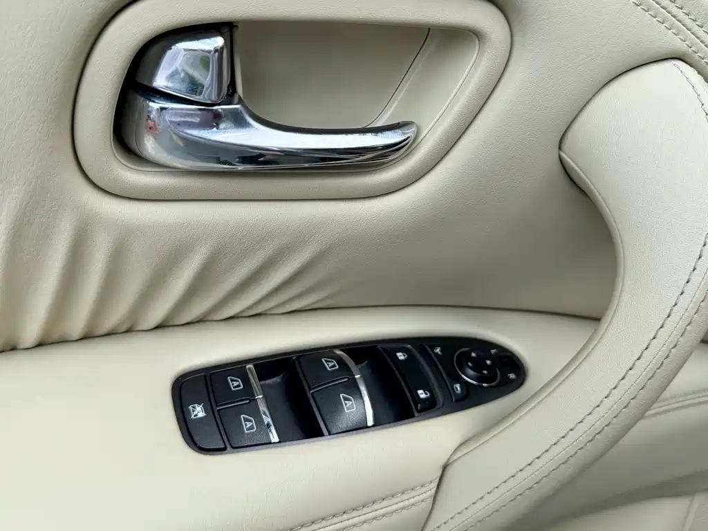 Nissan Patrol 2017 5.6L Standard
