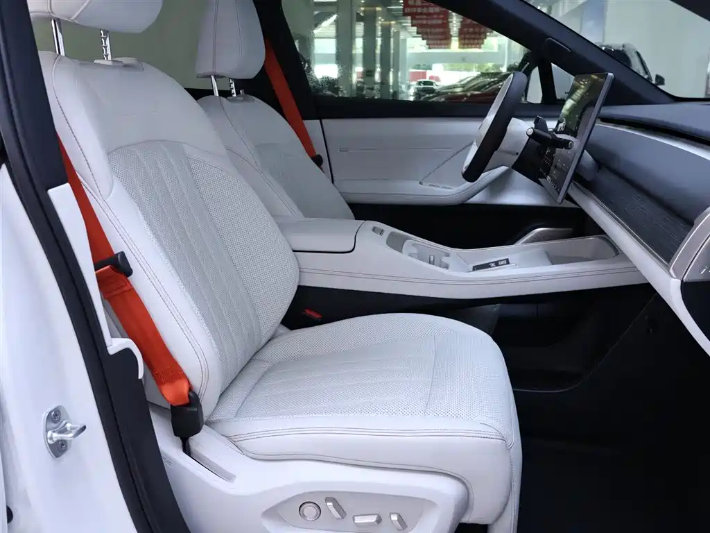 Onvo L60 2025 60kWh RWD