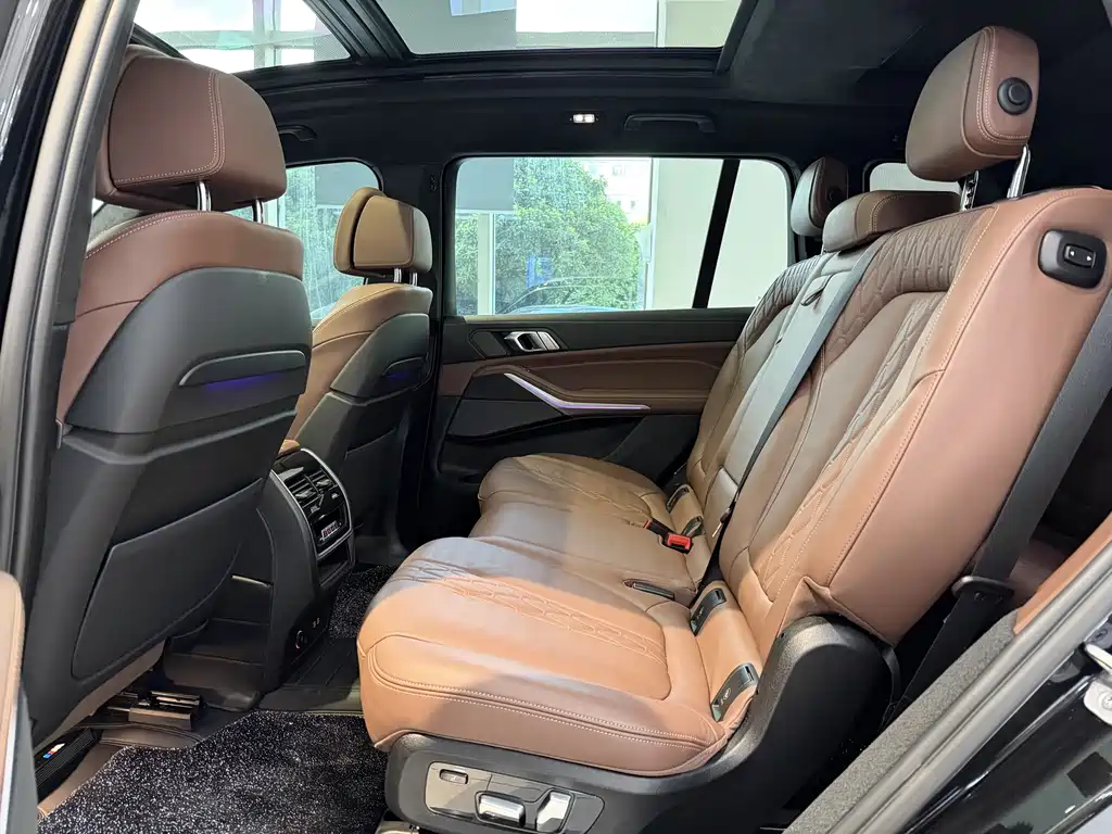 BMW X7 2021 xDrive40i Premium Luxury Package