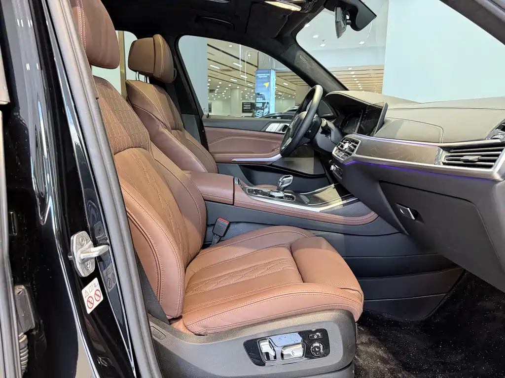BMW X7 2021 xDrive40i Premium Luxury Package