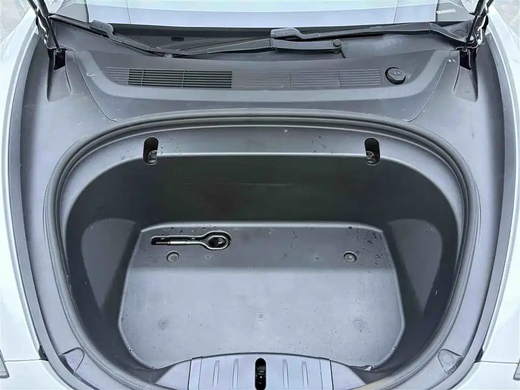 Model 3 2020 Long Range Rear-Wheel Drive