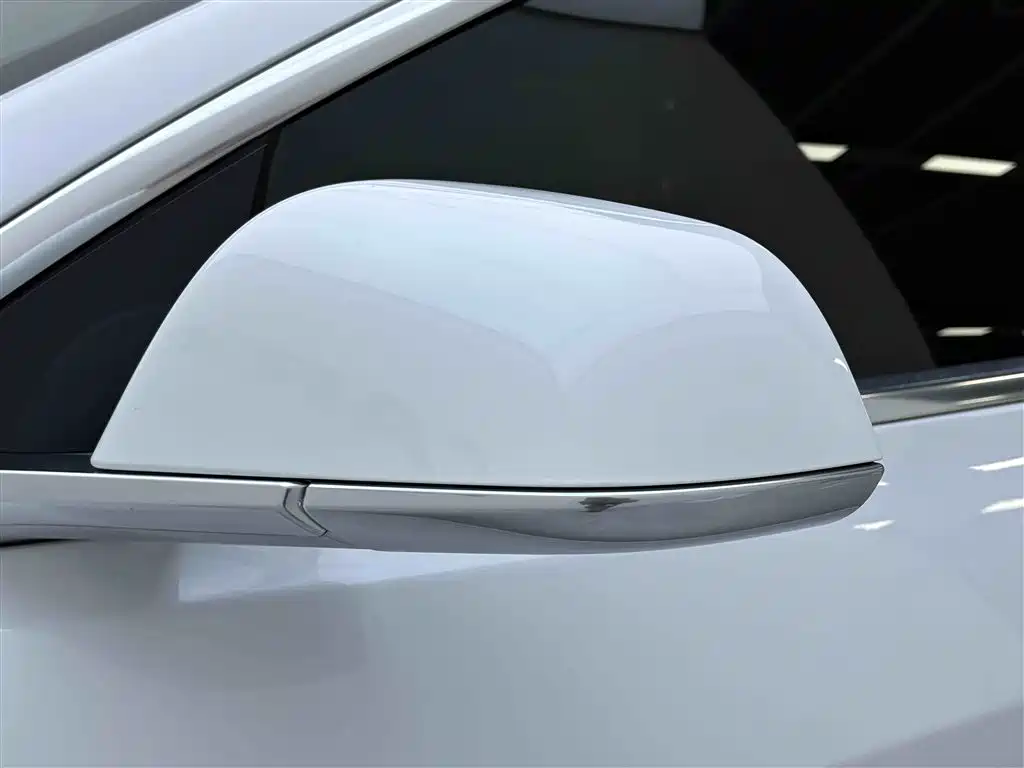 Model 3 2020 Long Range Rear-Wheel Drive