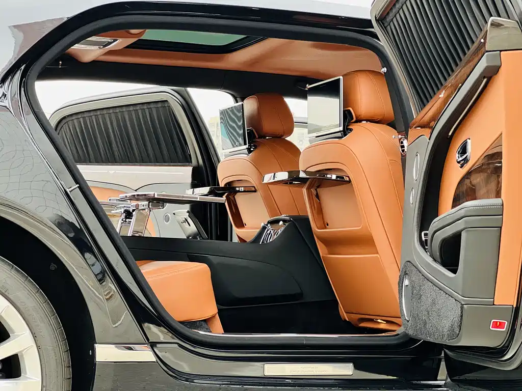 Bentley Mulsanne 2017 6.8T Long Wheelbase Edition
