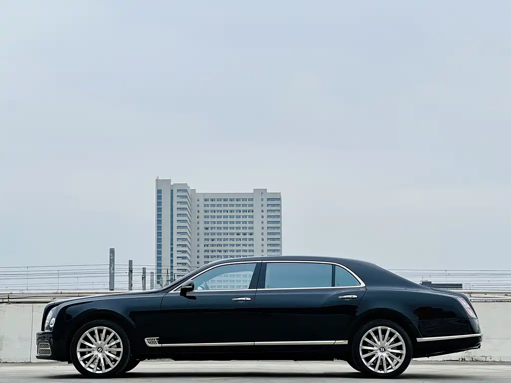 Bentley Mulsanne 2017 6.8T Long Wheelbase Edition