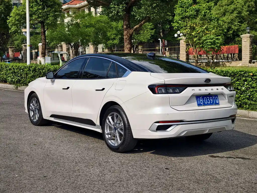 Mondeo 2023 EcoBoost 245 Luxury