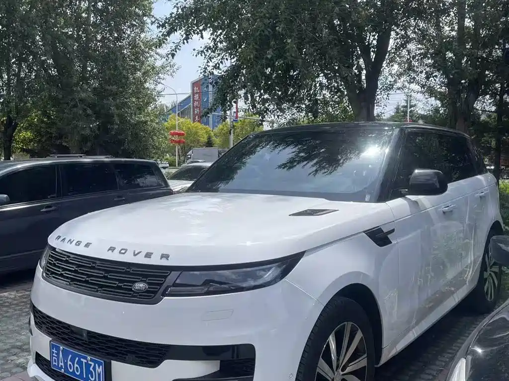 Range Rover Sport 2024 400PS Dynamic SE