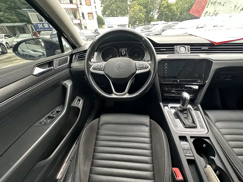 Volkswagen Magotan 2020 330TSI DSG Leading