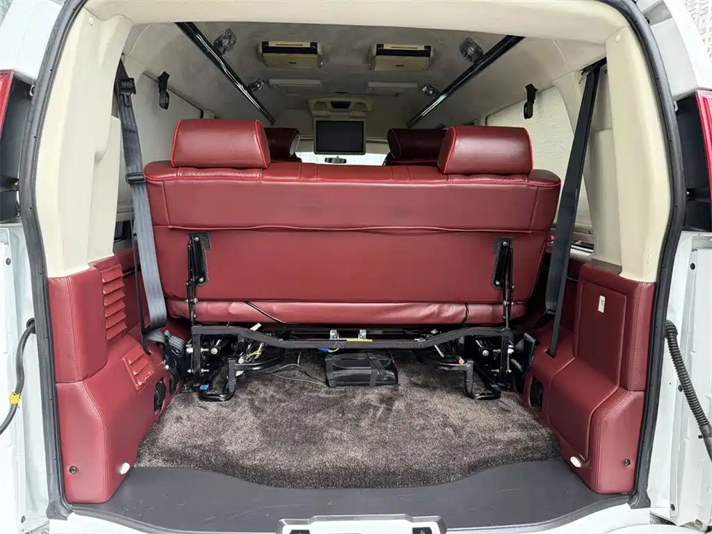 SAVANA 2012 6.0L Leader Classic Edition