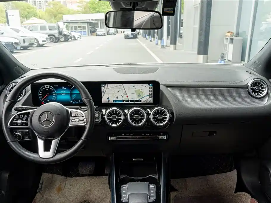 Mercedes-Benz GLA 200 2022 Facelift