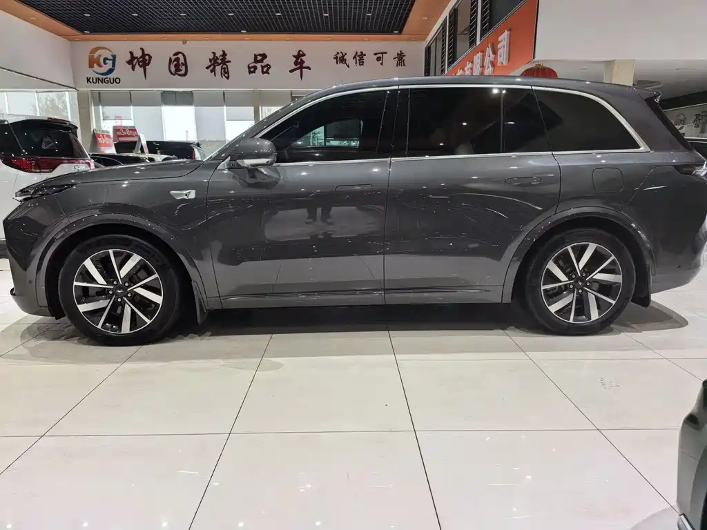 Li Auto L8 2023 Pro