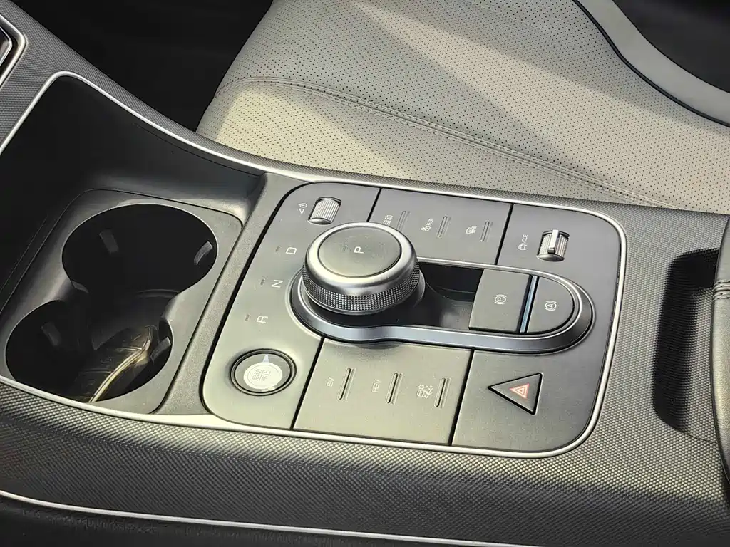 BYD Destroyer 05 2024 Honor Edition DM-i 120KM Luxury