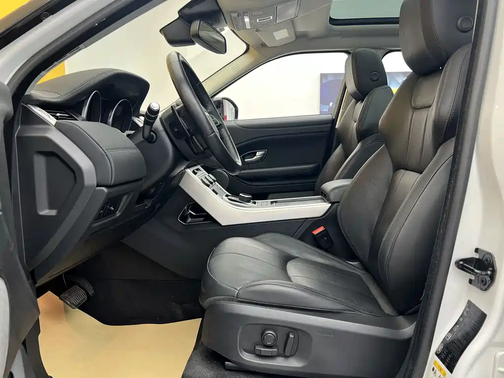 Range Rover Evoque 2018 240PS SE Dynamic Edition