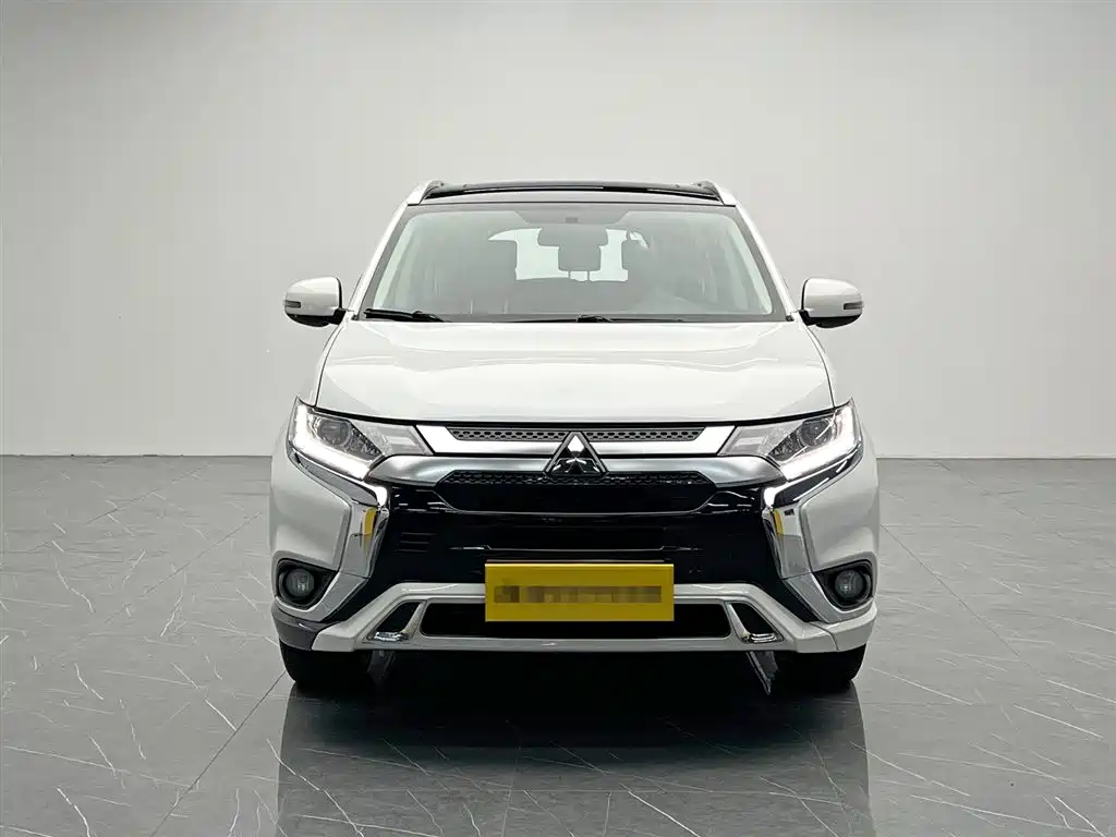 Outlander 2021 2.0L 2WD Changxiang Edition 5-Seater