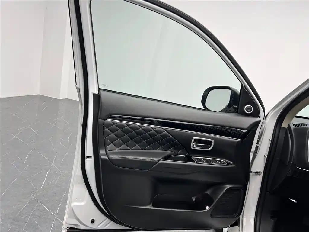 Outlander 2021 2.0L 2WD Changxiang Edition 5-Seater