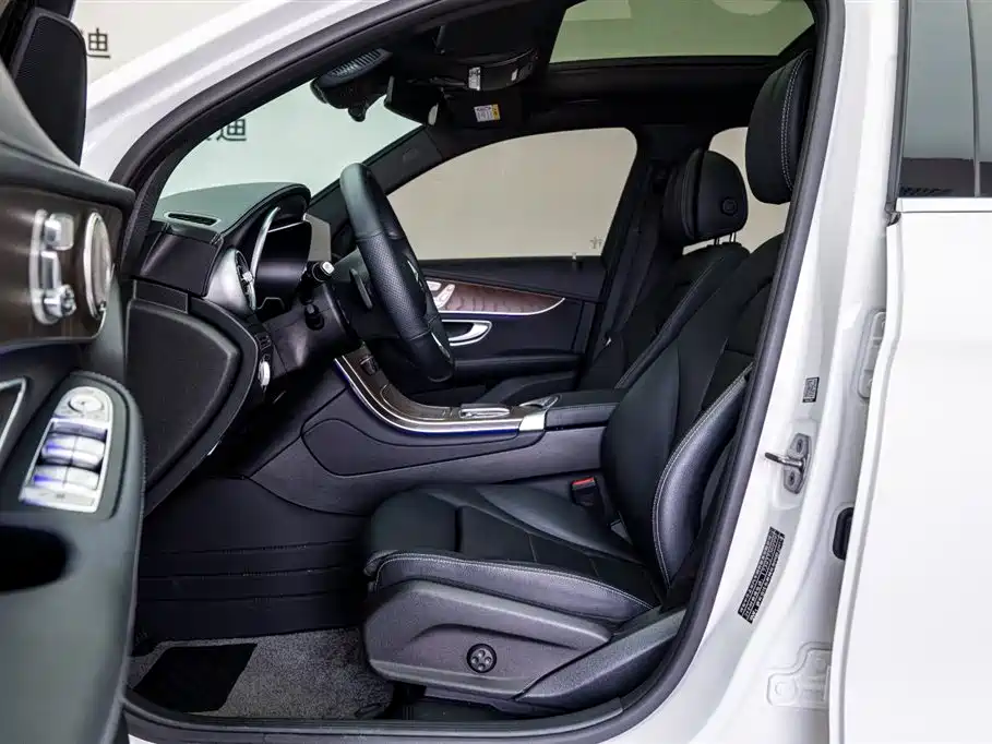 Mercedes-Benz GLC 300 L 4MATIC Dynamic Edition