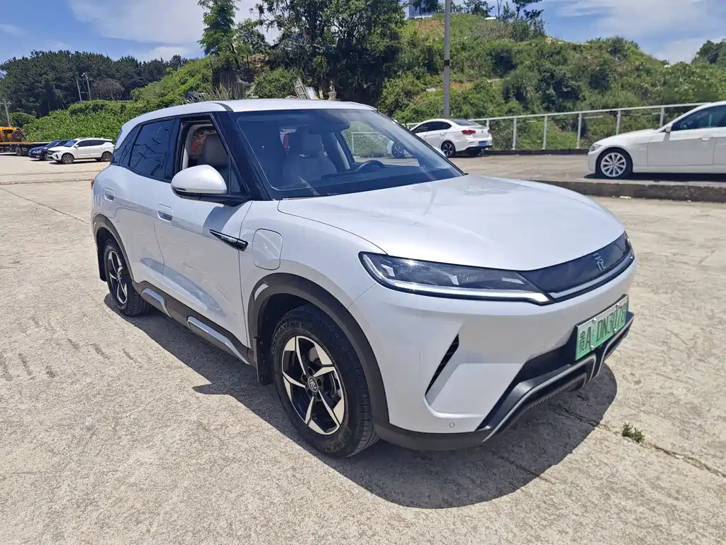 BYD Yuan UP 2024 401KM Leading Edition