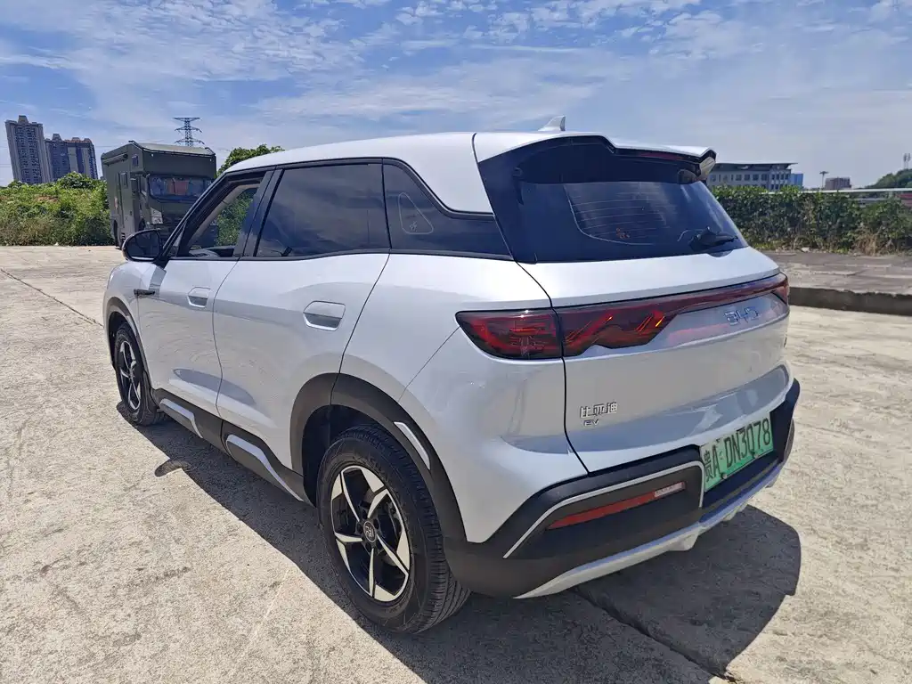 BYD Yuan UP 2024 401KM Leading Edition
