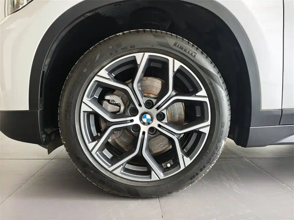 BMW X1 2022 sDrive25Li Leading Edition