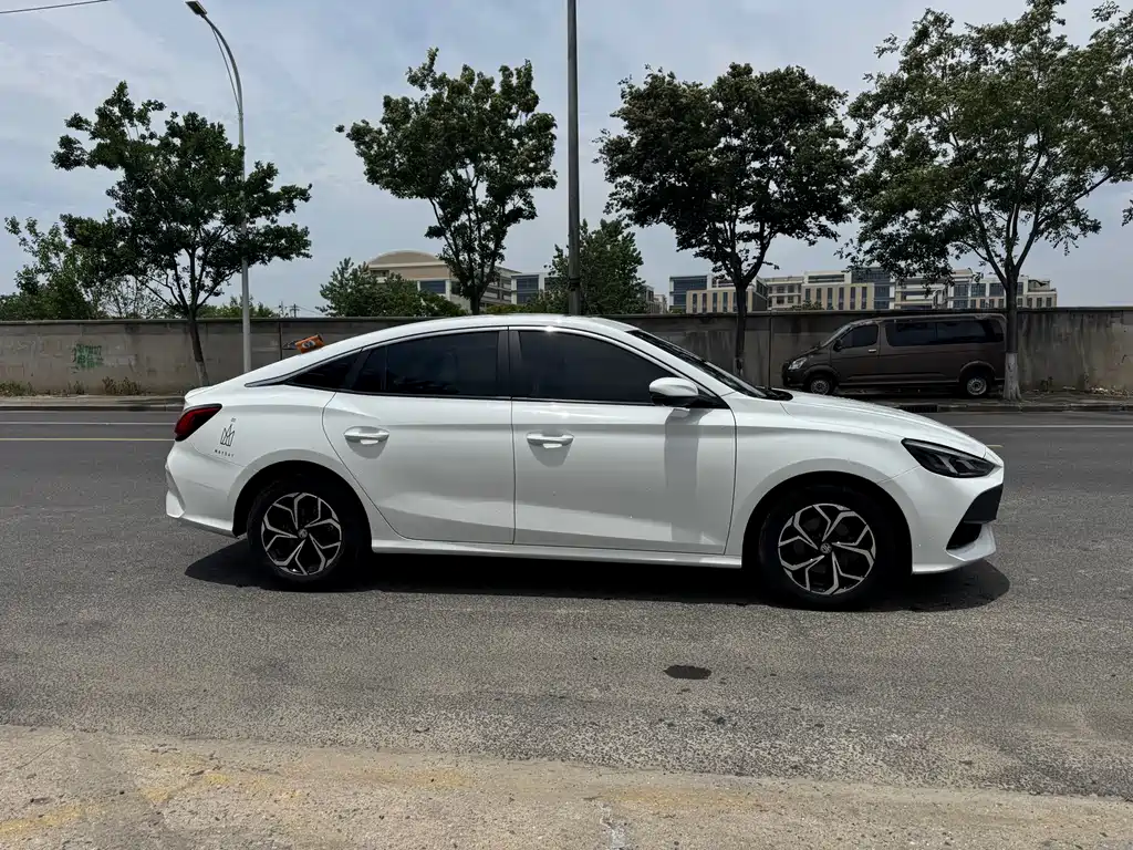 MG5 2021 180DVVT CVT Youth Fashion Edition
